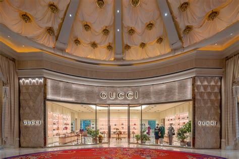 gucci las vegas near me